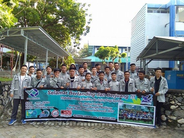 TIM ROBOT POLMANBABEL MENUJU KRI REGIONAL I