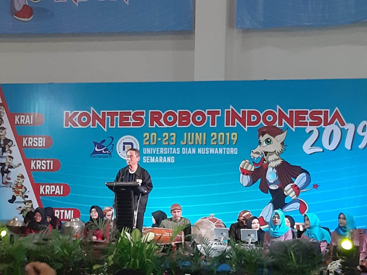 TIM ROBOT POLMAN BABEL MASUK DELAPAN FINAL DI TINGKAT NASIONAL