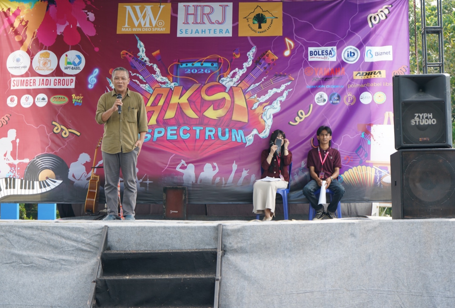 On the first day of the Spectrum 2026 event, the Polman Negeri Babel Arts Student Activity Unit successfully held dance and coloring competitions.