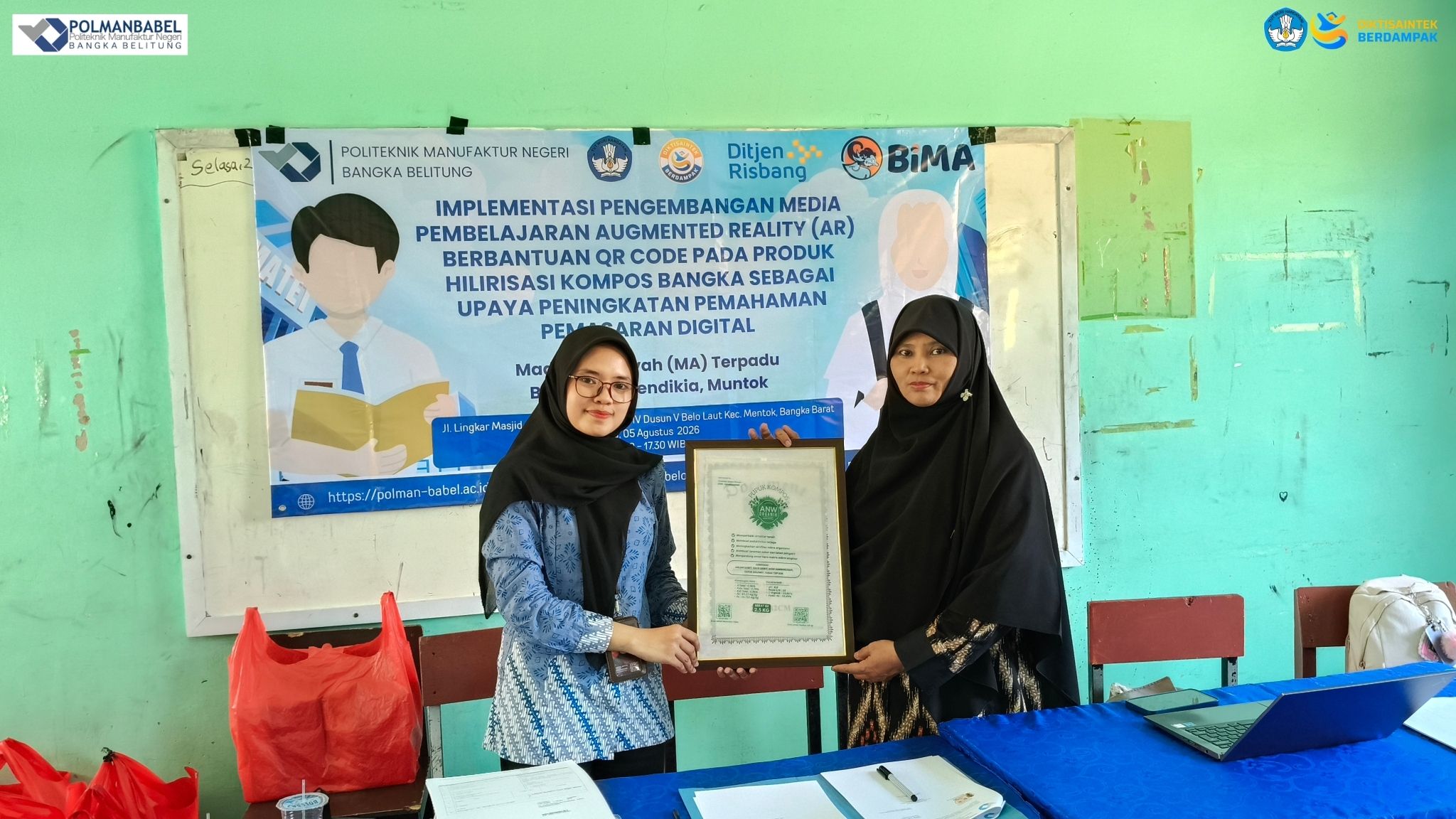 Highlighting Bangka Compost, the Polman Negeri Babel Research Team Develops QR Code-Assisted Augmented Reality Media